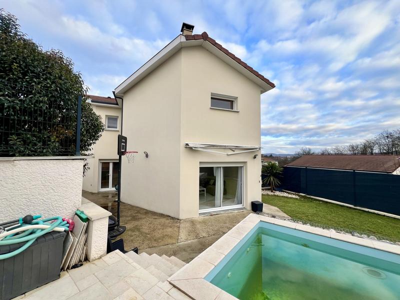 Maison - 136 m² - 6 pièces
