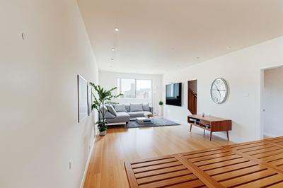 Maison - 205 m² - 6 pièces