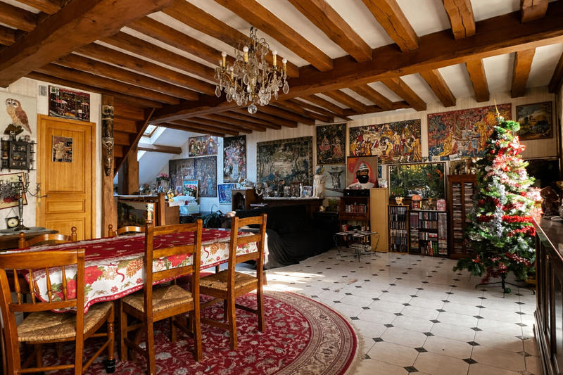 Maison - 394 m² - 11 pièces