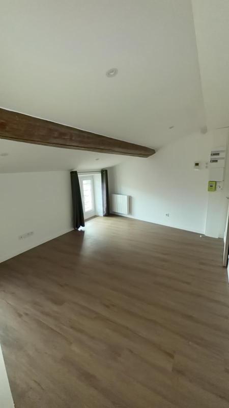 Studio - 14 m² - 1 pièce