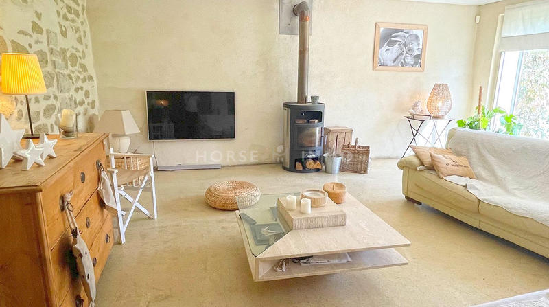 Maison - 260 m² - 11 pièces