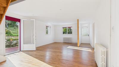 Maison - 240 m² - 10 pièces