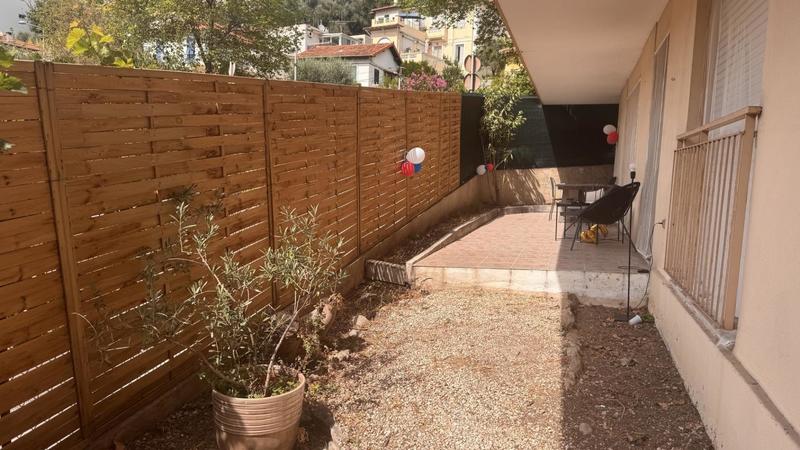 Appartement - 100 m² - 5 pièces