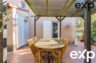 Maison - 97 m² - 5 pièces