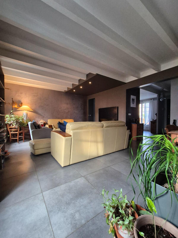 Maison - 166 m² - 7 pièces