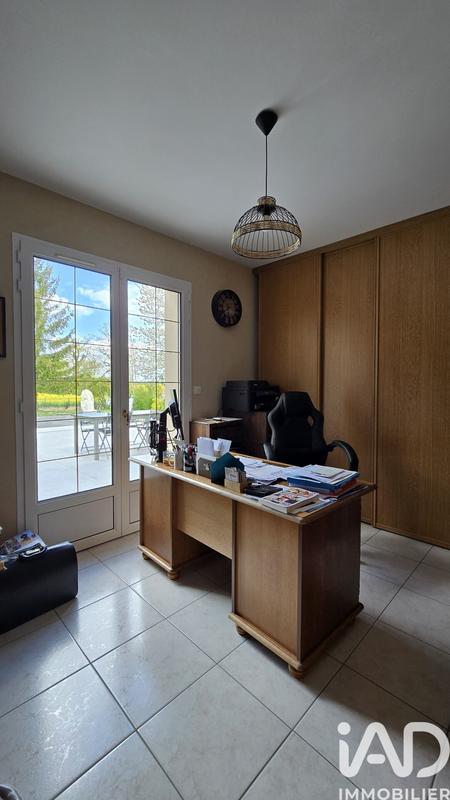 Maison - 345 m² - 10 pièces