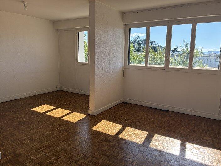 Appartement - 81 m² - 5 pièces