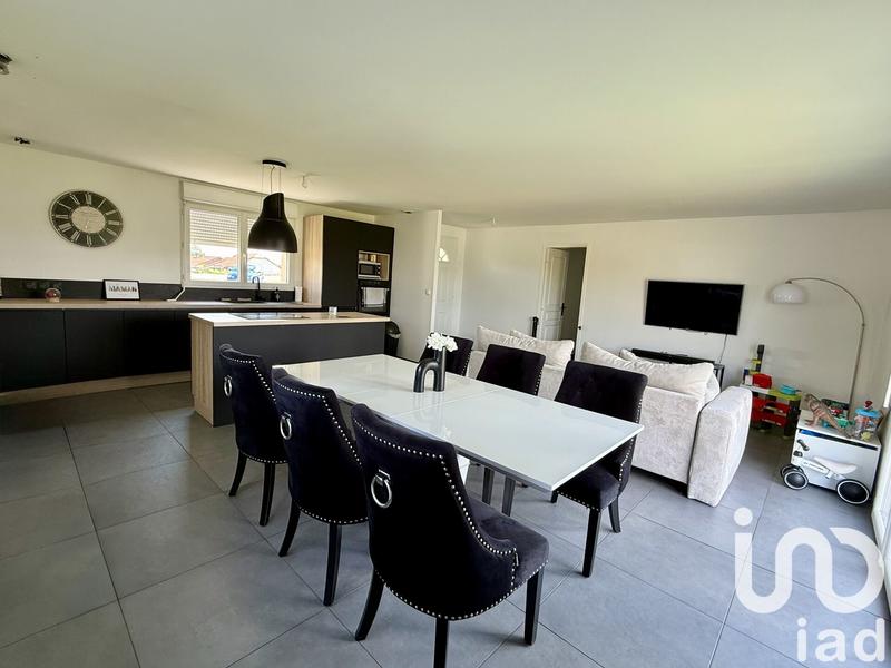 Maison - 96 m² - 4 pièces