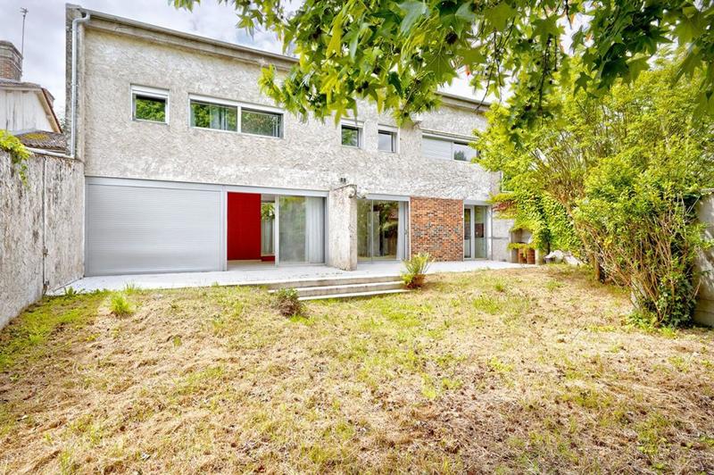 Maison - 280 m² - 9 pièces