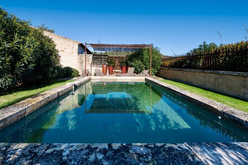 Propriété - 439 m² - 12 pièces