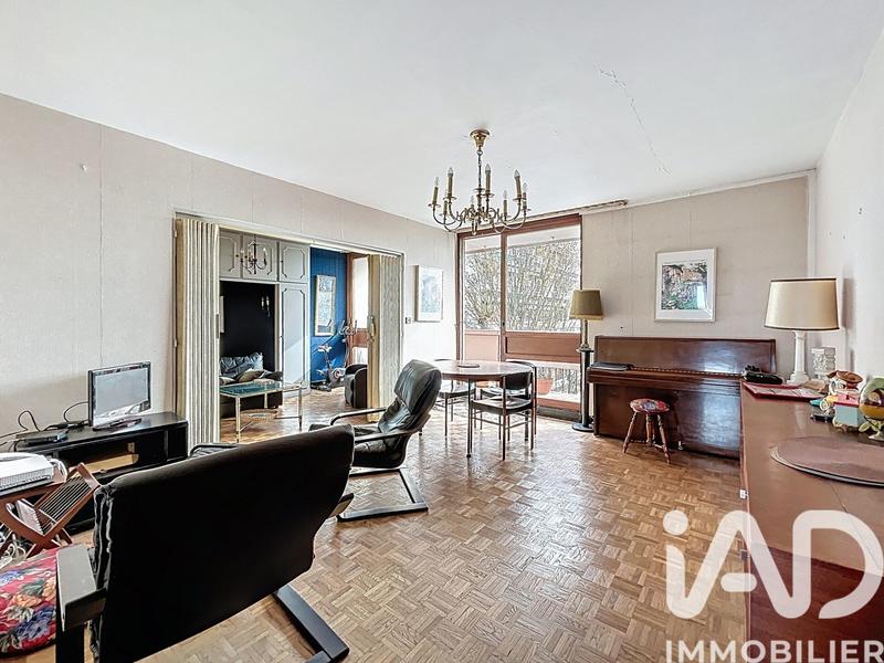 Appartement - 90 m² - 5 pièces