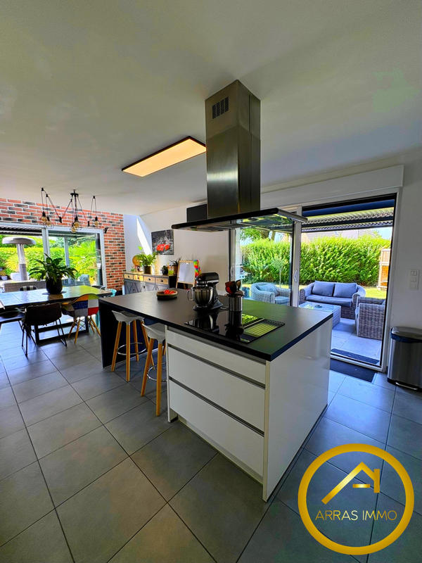 Maison - 112 m² - 7 pièces