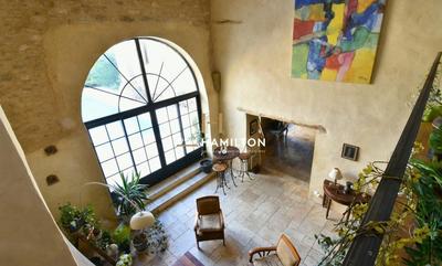 Maison - 399 m² - 11 pièces