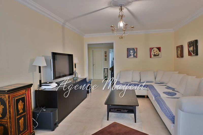 Appartement - 81 m² - 3 pièces