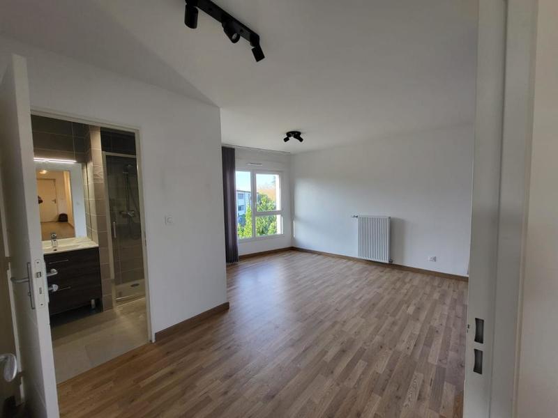 Appartement - 83 m² - 3 pièces
