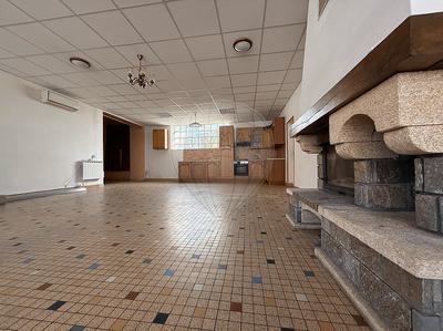 Maison - 278 m² - 9 pièces