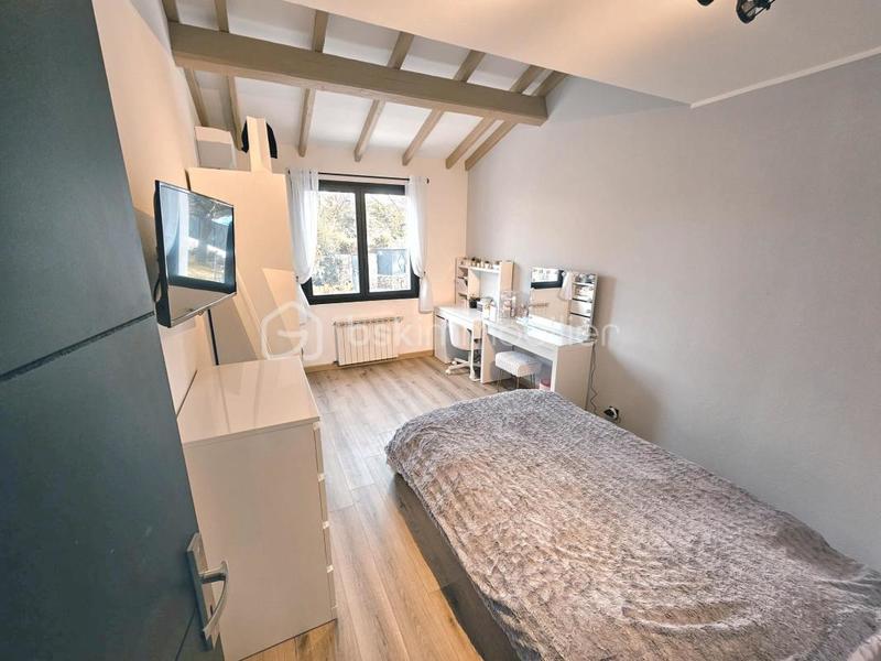 Propriété - 208 m² - 6 pièces