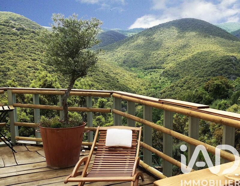 Maison - 290 m² - 13 pièces