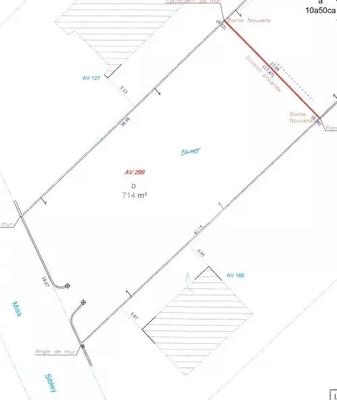 Terrain constructible - 714 m²
