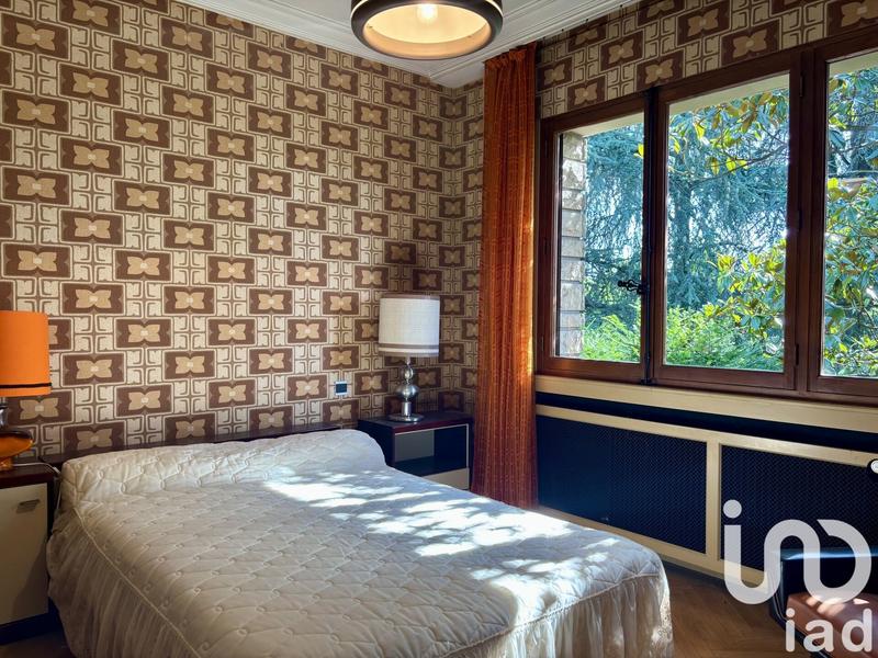 Maison - 300 m² - 7 pièces