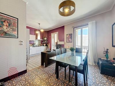 Appartement - 89 m² - 4 pièces