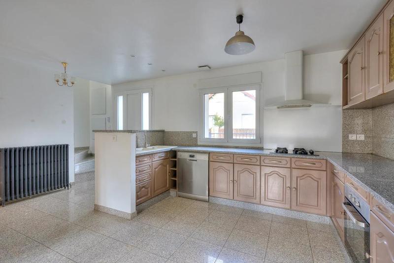 Maison - 114 m² - 6 pièces