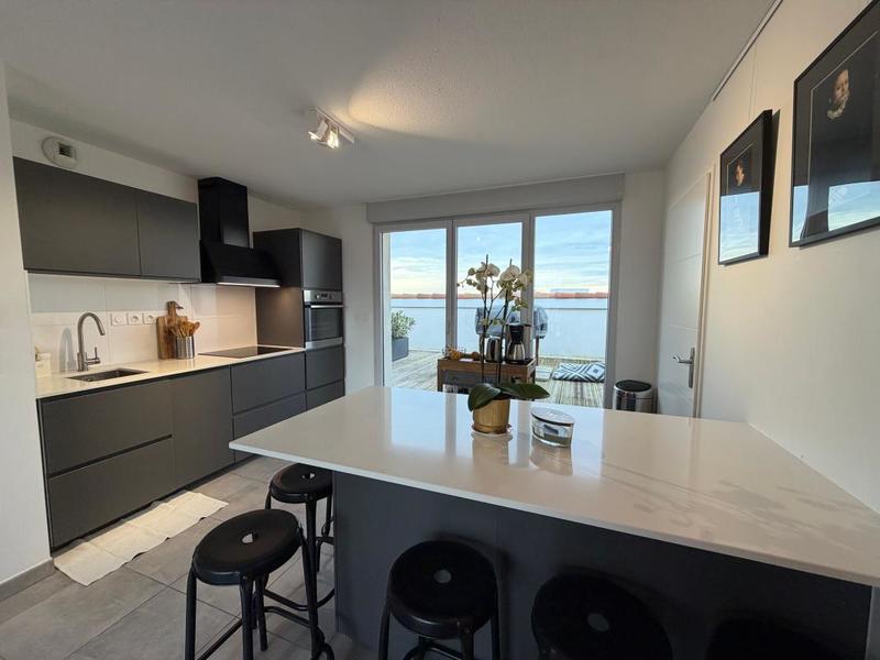 Appartement - 80 m² - 4 pièces