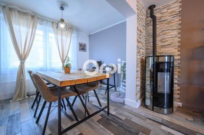Maison - 91 m² - 4 pièces