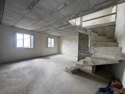 Maison - 90 m² - 3 pièces