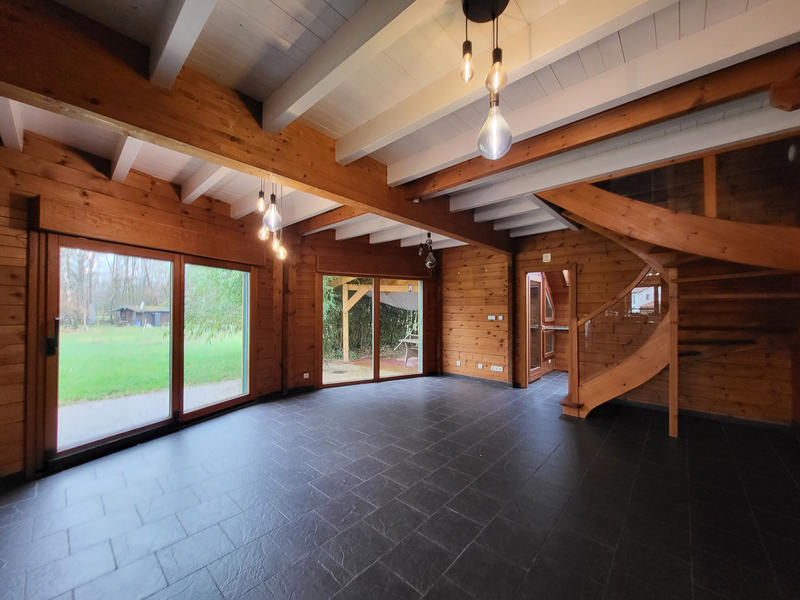 Maison - 142 m² - 4 pièces