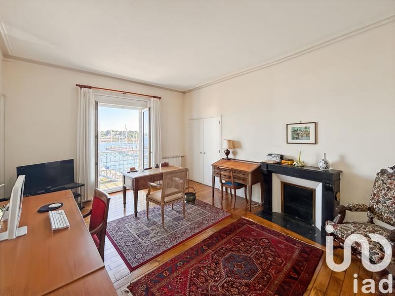 Maison - 270 m² - 8 pièces