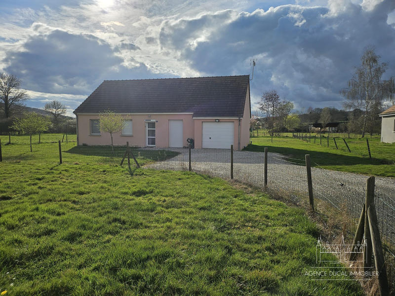 Maison - 90 m² - 4 pièces