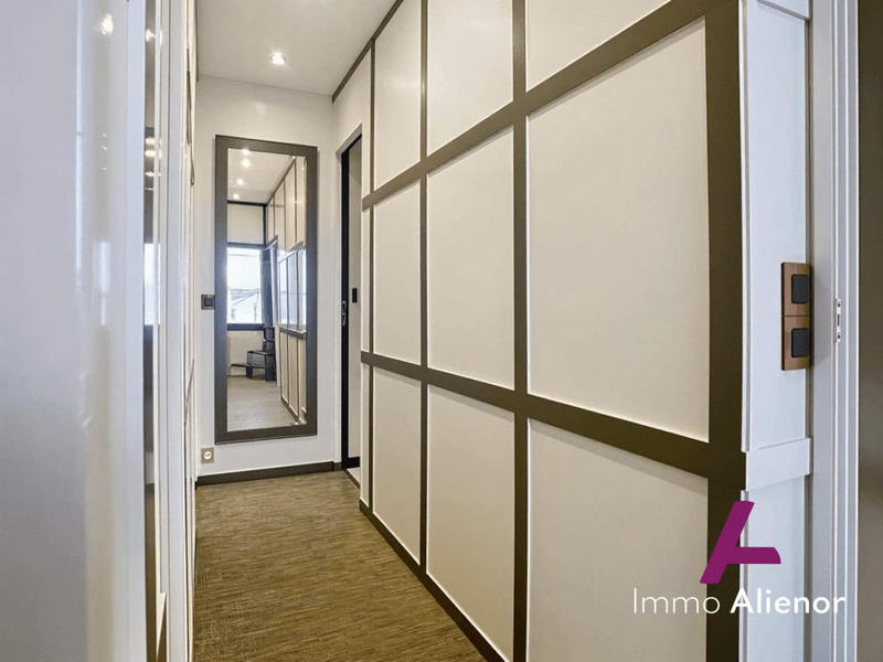 Maison contemporaine - 141 m² - 6 pièces