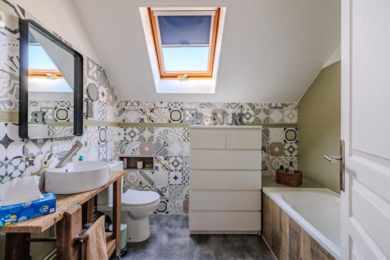 Maison - 205 m² - 8 pièces