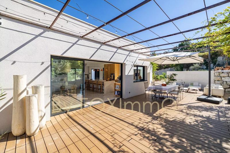 Maison - 170 m² - 5 pièces