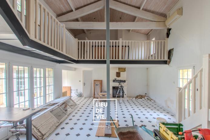 Maison ancienne - 320 m² - 10 pièces