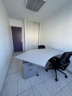 Bureau - 11 m² - 1 pièce
