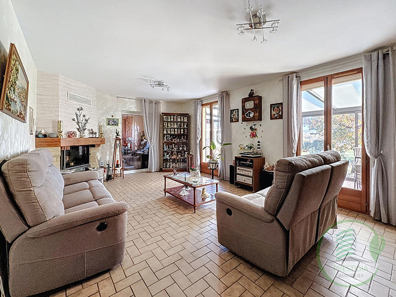 Maison - 98 m² - 5 pièces