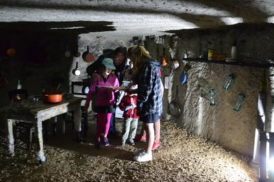 Chasse au trésor à Troglo Dégusto à Bourré