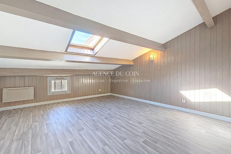 Maison - 83 m² - 5 pièces