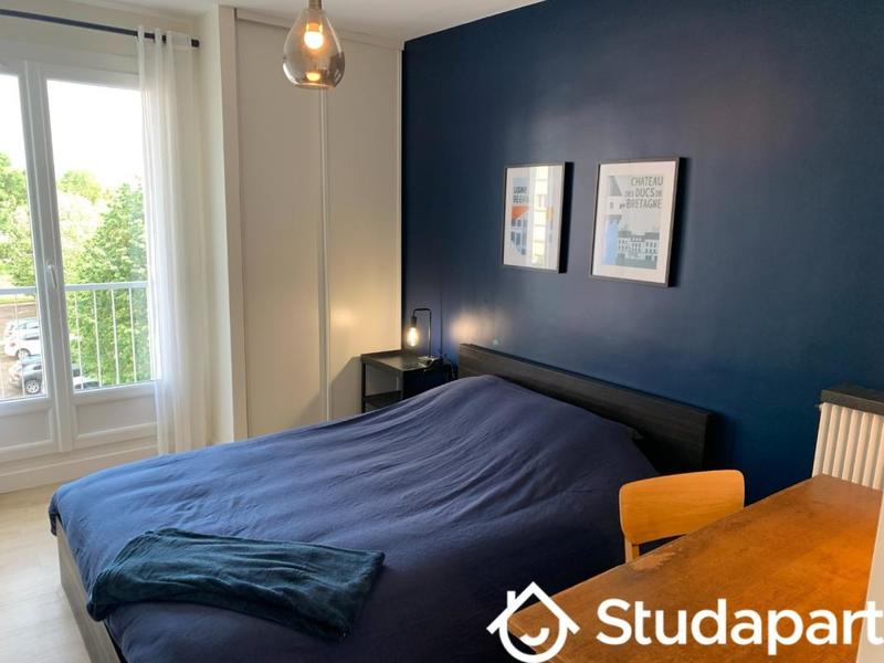 Chambre - 11 m² - 1 pièce