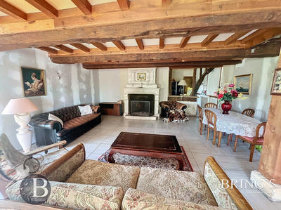 Maison - 200 m² - 6 pièces