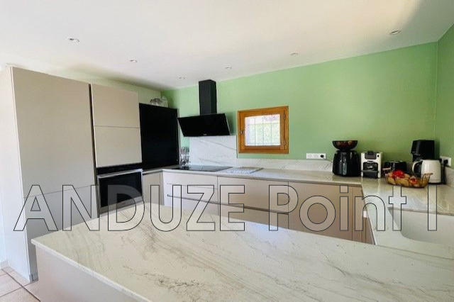 Maison - 138 m² - 4 pièces