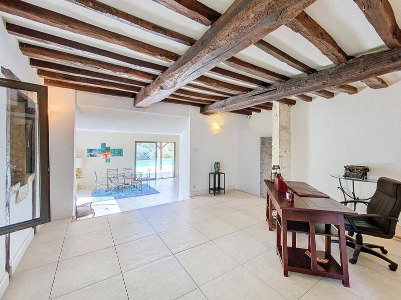 Maison - 273 m² - 10 pièces