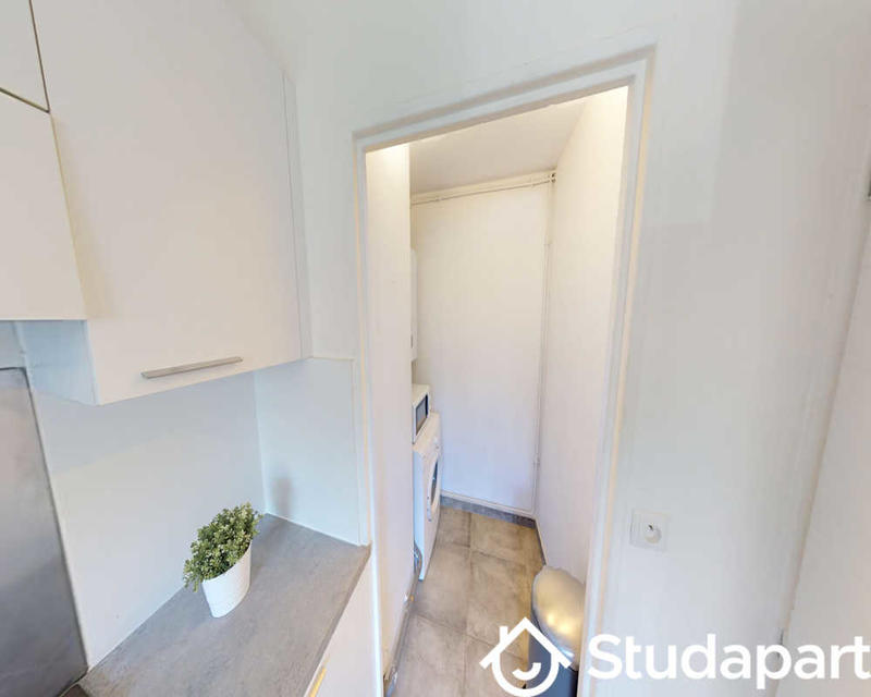 Chambre - 100 m² - 1 pièce