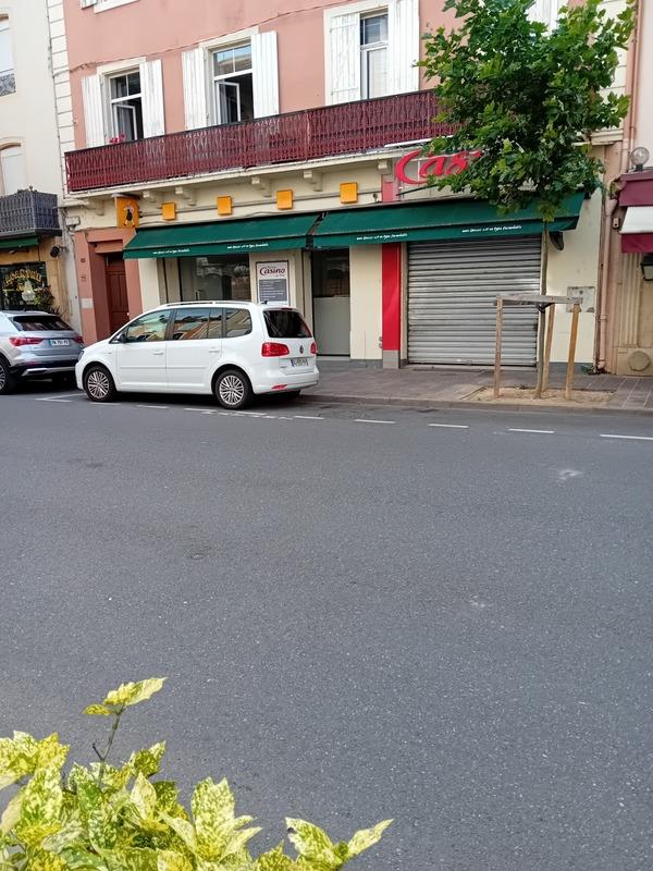 Local commercial - 310 m² - 1 pièce