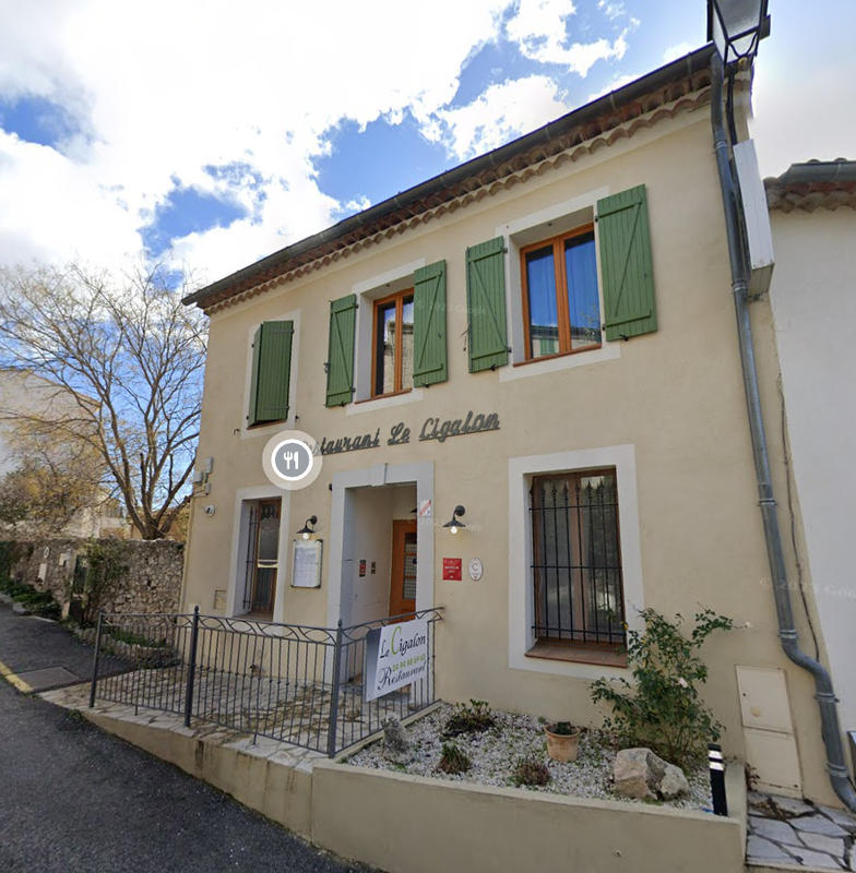 Maison - 277 m² - 14 pièces