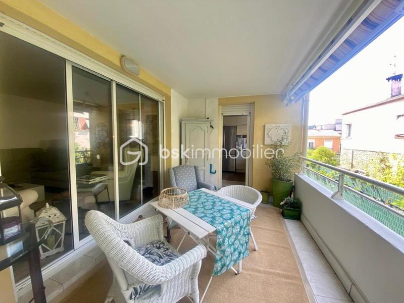 Appartement - 71 m² - 3 pièces