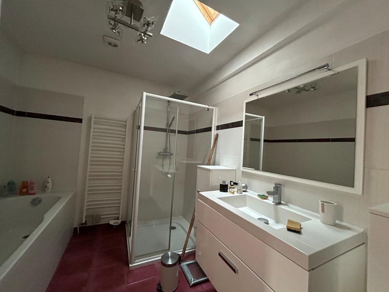 Maison - 170 m² - 7 pièces