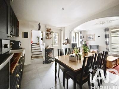 Maison de ville - 77 m² - 4 pièces